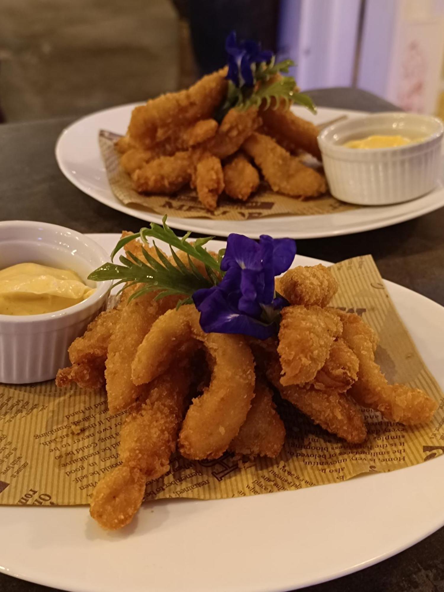 Plato De Ciudad II Hotel Caticlan Buitenkant foto